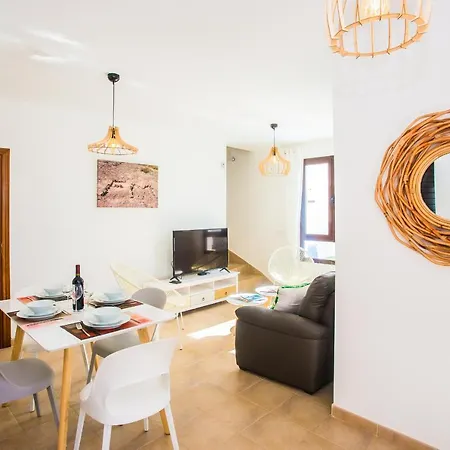 Impeccable Modern 2-bed - Casa Michelle Playa Blanca (Lanzarote)