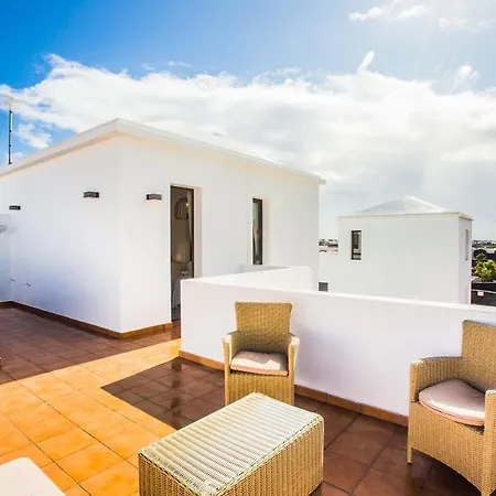 Impeccable Modern 2-bed - Casa Michelle Villa *